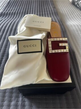 Gucci Red Embellished Buckle Leather Mule . Like New . I only used them once .